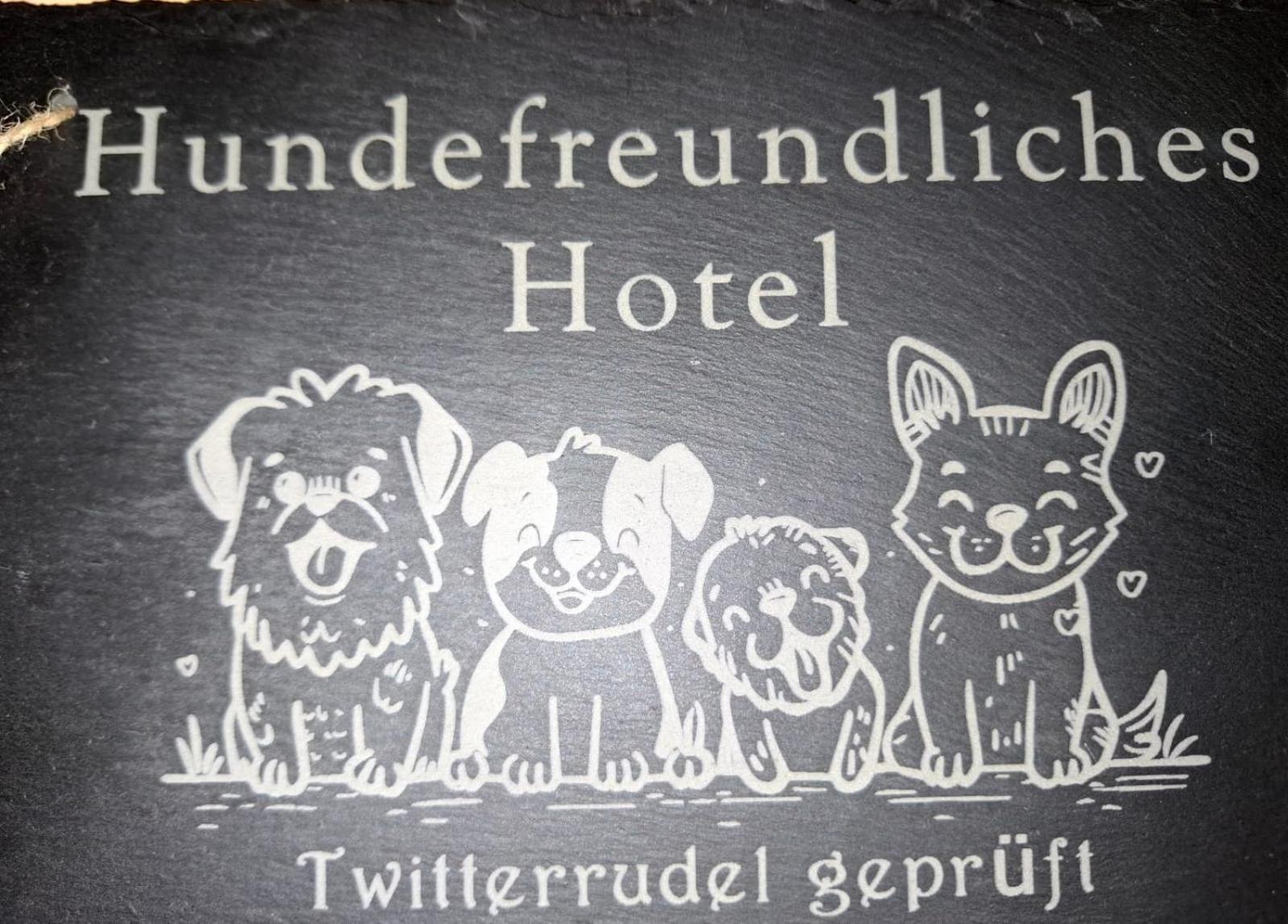 Stadt-Gut-Hotel Rheinischer Hof Essen Exteriör bild